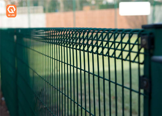 Chaud-plongé galvanisé/PVC a enduit la barrière de Brc du fil à faible teneur en carbone de fer