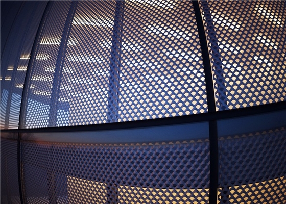 Filtrez la maille et la longueur perforée décorative de 1,5-3M de trou perforé de maille en métal