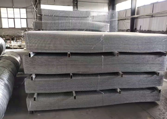 La mesure galvanisée de la place 4x4 2x4 8 a soudé Mesh Flat Panel