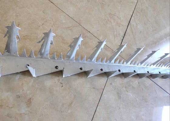 mur galvanisé plongé chaud Spike For Security de montée de GV de longueur de 1m grand anti